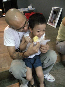 peewee and joaquin at green papaya