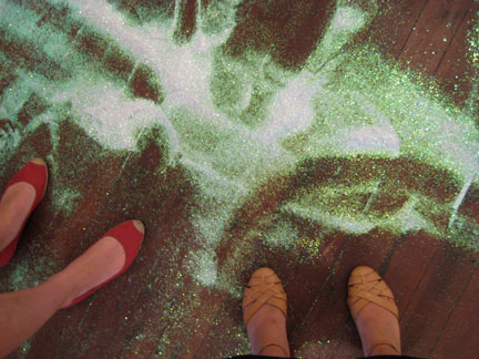 invsoc21 Amanda Curreri's glitter line, a few hours later...