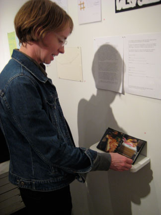 tnt17 Naomi Vanderkindren -- vanderkindren.com -- browses MM Yu's Book of Sleep.